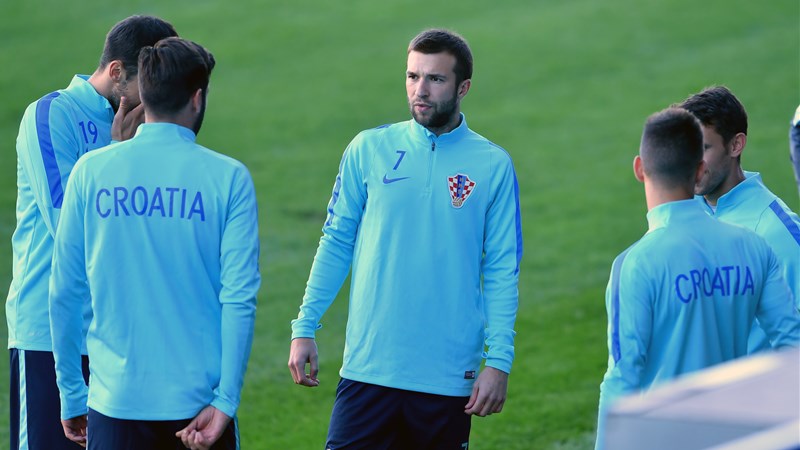 Vatreni vikend: Antolić, Rakitić ili Vida?