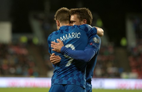 Vatreni vikend: Kramarić, Perišić ili Pivarić?