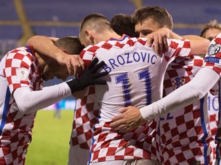 Brozović double gives Croatia important win over Iceland