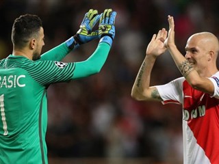 Subašić obranio kazneni udarac, Santini strijelac u pobjedi