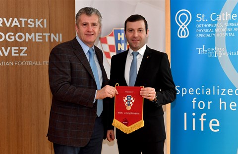 Mammadov presents Šuker his UEFA ExCo candidacy