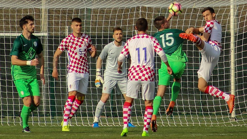 Josip Posavec: "Hrvatska U-21 može na EP 2019., a najbolja mora na SP 2018.!"