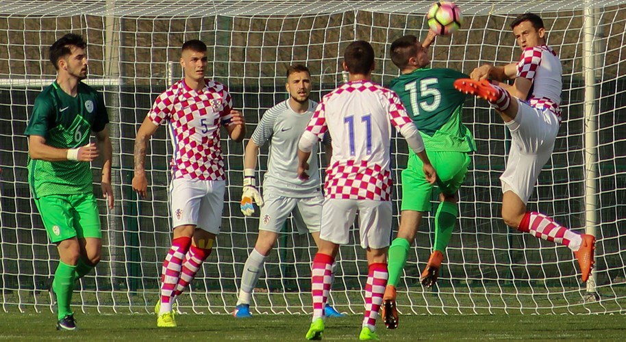 Josip Posavec: "Hrvatska U-21 može na EP 2019., a najbolja mora na SP 2018.!"