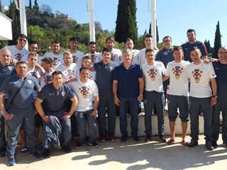 Predsjednik Šuker posjetio reprezentativce u futsalu