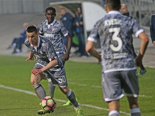 Hajduk nastavio s pobjedama, Splitu bod kod kuće