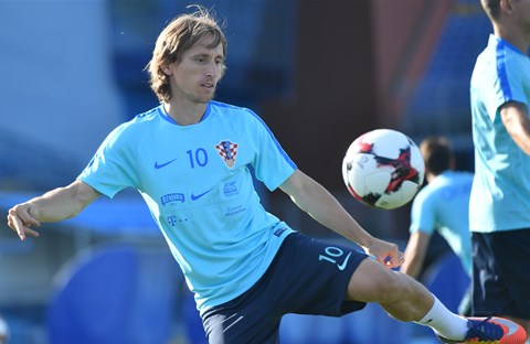 Modrić nominiran za Zlatnu loptu France Footballa