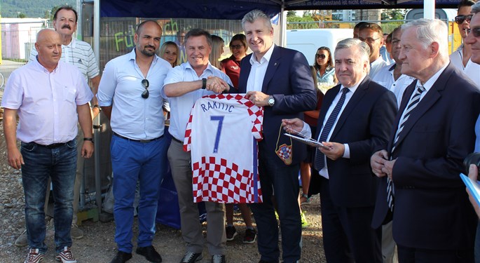 Gradi se Hrvatski dom Raketa u Möhlinu