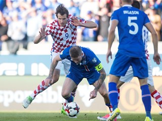 Ivan Santini zatresao mrežu PSG-a