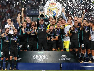 Modrić and Kovačić with yet another European trophy