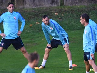 Čop donio pobjedu Standardu, Brozović asistirao za vodstvo Intera