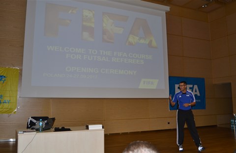 Ivan Novak voditelj FIFA seminara za malonogometne suce