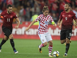 Modrić i Vida: "Vjerujemo da će sve dobro završiti"