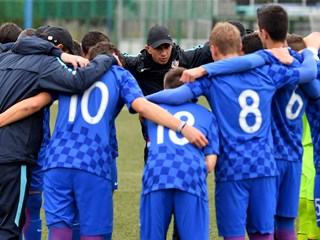 Hrvatska U-17 poražena u Staroj Pazovi