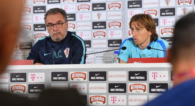 Čačić and Modrić agree: "Croatia will stay focused"