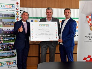 UEFA Foundation awards HNS and World Roma Organization project