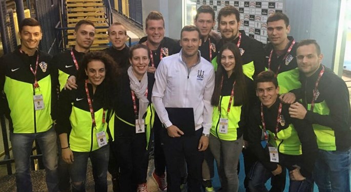 Video: How to meet Mandžukić and Shevchenko through volunteering