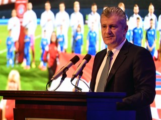 Davor Šuker to remain HNS president