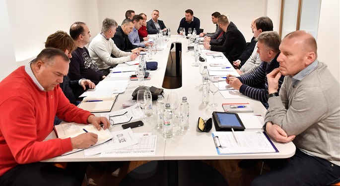 Ćuk okupio instruktore i tajnike središta Zagreb