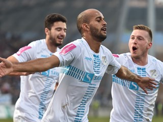 Gavranović za slavlje Dinama, Rijeka slomila otpor Lokomotive