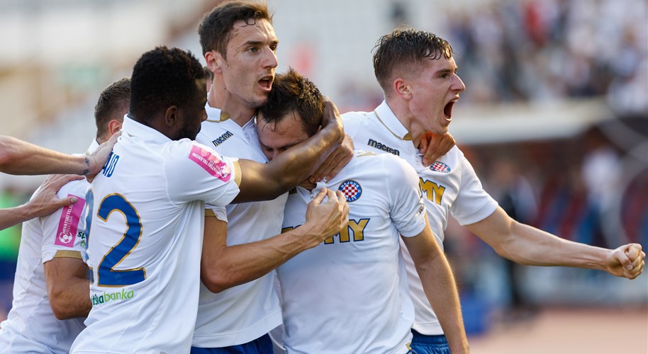 Hajduk slavio u Bugarskoj, Osijek bez trećeg pretkola