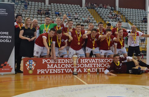 Kadeti MNK Brod 035 osvojili naslov prvaka