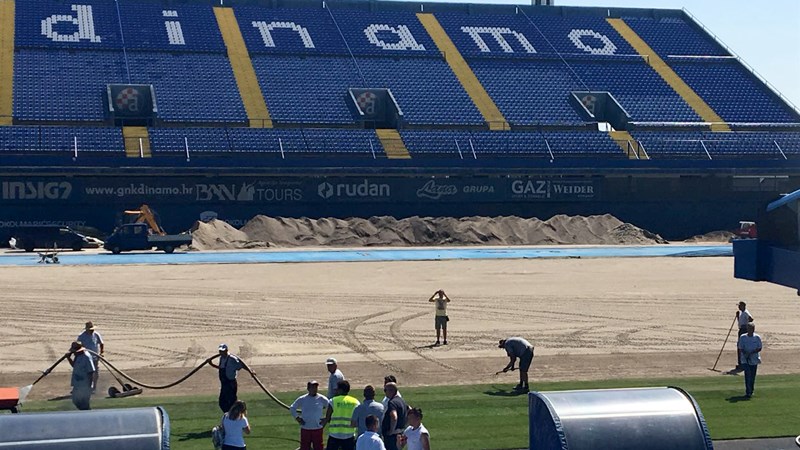 Započela obnova travnjaka na maksimirskom stadionu