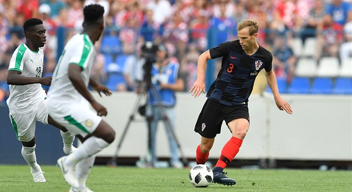 Ivan Strinić signs with AC Milan