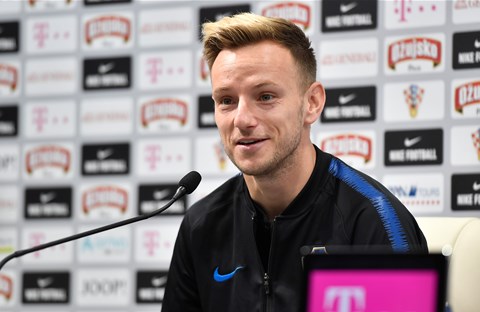 Rakitić: "Složni smo, bacat ćemo se na glavu. Podržite nas"