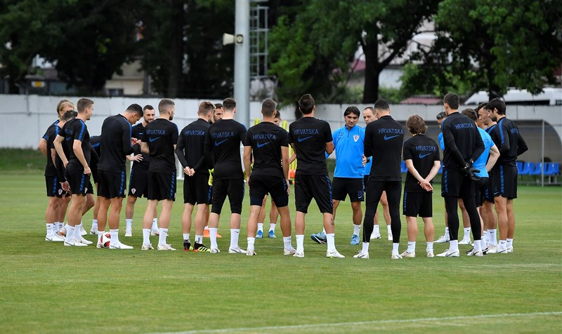 Izbornik Dalić i Vatreni dobitnici Večernjakovog pečata