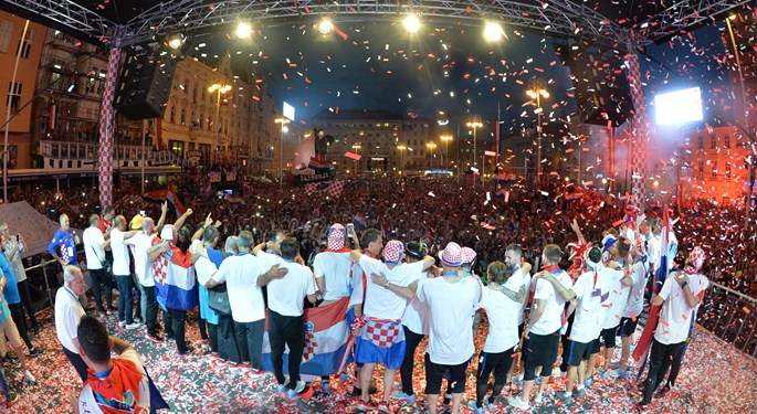 Srebromanija: Sedam godina od spektakularnog dočeka Vatrenih poslije ruskog srebra
