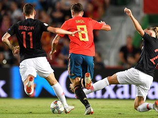 Emphatic Spain inflict a heavy defeat on Croatia