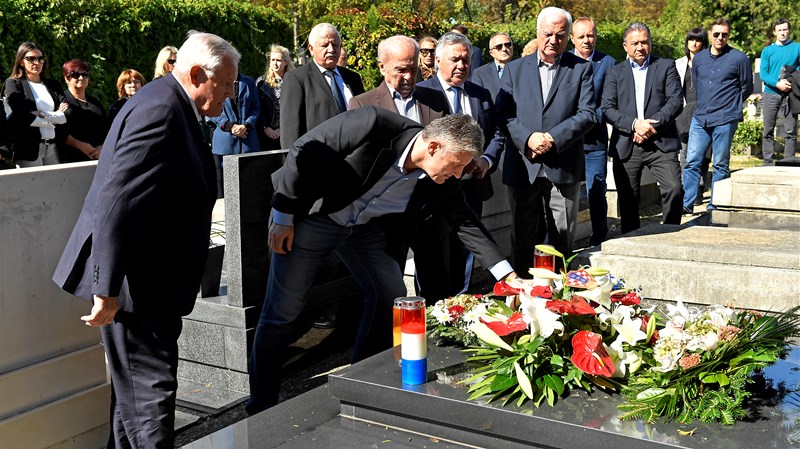 Delegacija HNS-a obilježila godišnjicu smrti Vlatka Markovića