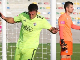 Dinamo pobijedio kod Rudeša, Osijek kod Hajduka