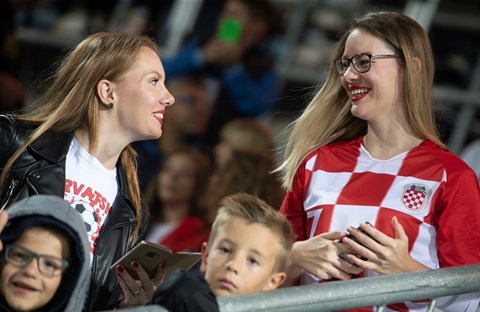 Navijači pozdravili svjetske doprvake u pobjedi protiv Jordana#Fans enjoy Croatian win against Jordan