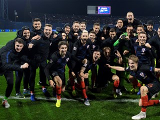 Late drama as Croatia overcomes Spain