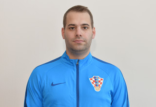 dr. Sven Pal
