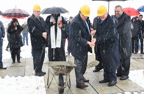 Položen kamen temeljac za obnovu stadiona u Belišću