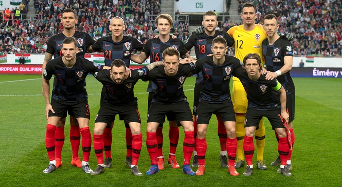 Croatia takes the lead, Hungary takes the points