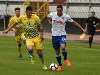 Video: Hajduk nadjačao Inter, Rijeka napunila mrežu Istre 1961