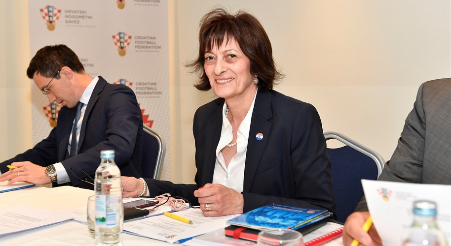 Video: Sudac i Brezni o nastavku nogometnih natjecanja