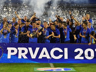 Dinamo sa stilom do naslova prvaka, Rijeka slavila u Kupu