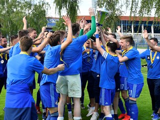 Kadeti i juniori Dinama proslavili naslove prvaka Hrvatske