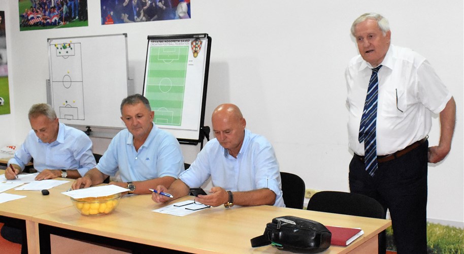 Održan ždrijeb pretkola Hrvatskog nogometnog kupa