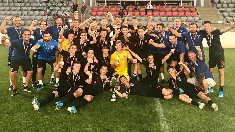Hrvatska U-17 ponovno osvojila Telki Cup sa sve tri pobjede