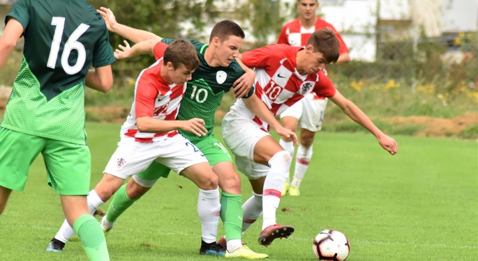 Video: Slovenci velikim preokretom pobijedili Hrvatsku U-19