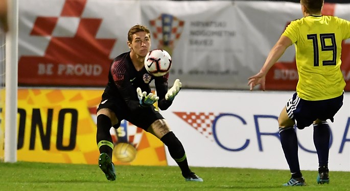 Adrian Šemper potpisao za Genou