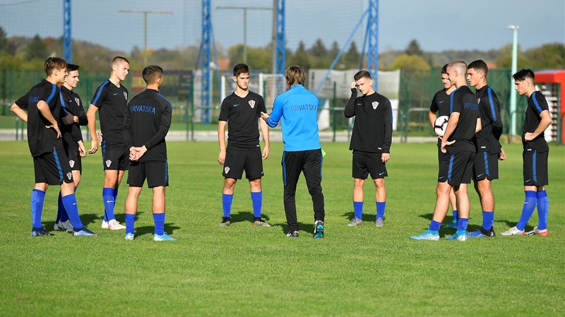 Hrvatska U-17 priprema se za kvalifikacijski turnir u Škotskoj