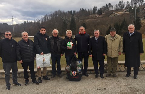 Delegacija HNS-a u prvom posjetu NK Snježnik Gerovo