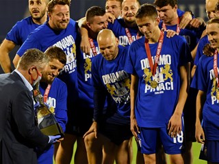 Dinamo naslovom prvaka okrunio sjajnu sezonu