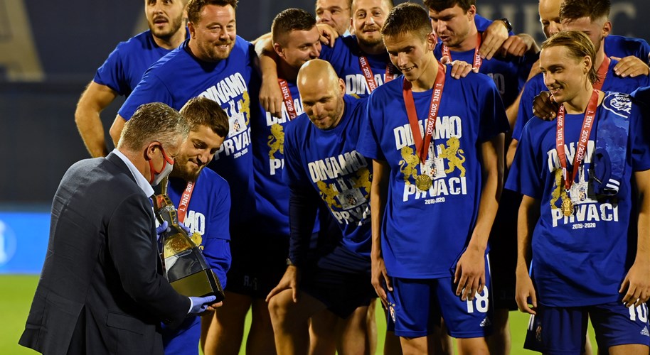 Dinamo naslovom prvaka okrunio sjajnu sezonu